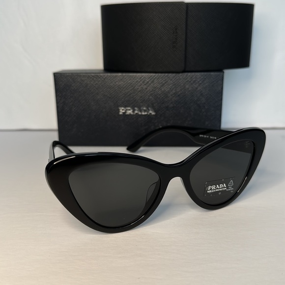 New - Prada PR 13YS Black  cat-eye sunglasses 0PR 13YS - Picture 5 of 13
